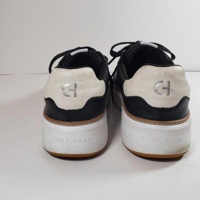 LOT 140M: Comfort Fashion Sneakers by Cole Haan & Paul Green