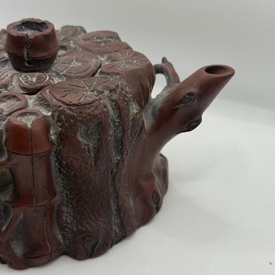 LOT 141F: Three Yixing Clay Teapots