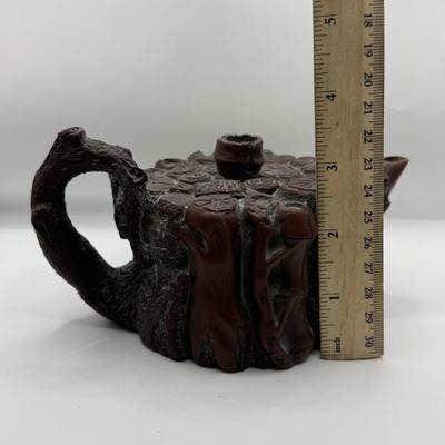 LOT 141F: Three Yixing Clay Teapots