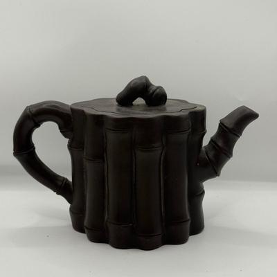 LOT 141F: Three Yixing Clay Teapots