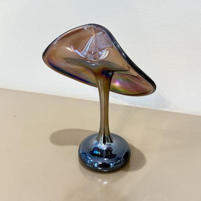 LOT 163F: Signed Art Glass Jack in the Pulpit Sculpture & Pair of Glass Flowers by Timothy E Landers