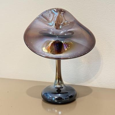 LOT 163F: Signed Art Glass Jack in the Pulpit Sculpture & Pair of Glass Flowers by Timothy E Landers