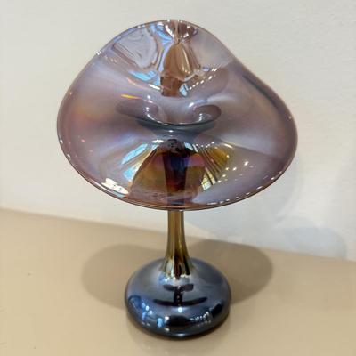 LOT 163F: Signed Art Glass Jack in the Pulpit Sculpture & Pair of Glass Flowers by Timothy E Landers