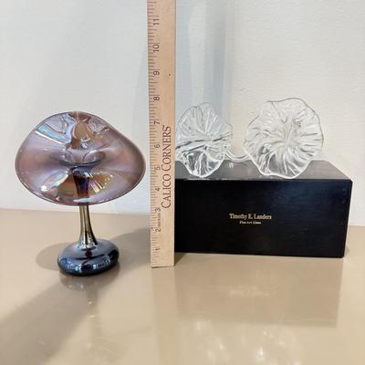 LOT 163F: Signed Art Glass Jack in the Pulpit Sculpture & Pair of Glass Flowers by Timothy E Landers