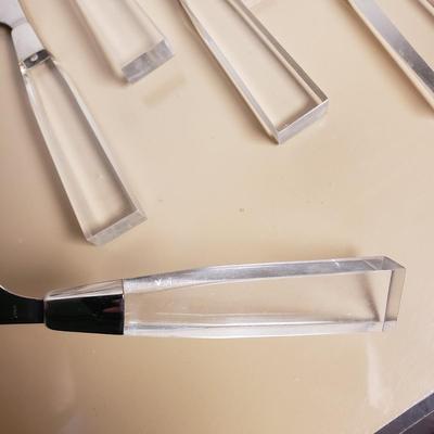 LOT 171M: Vintage Lucite Supreme Cutlery 46 Pc Stainless Steel Flatware Set