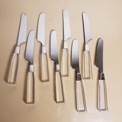 LOT 171M: Vintage Lucite Supreme Cutlery 46 Pc Stainless Steel Flatware Set