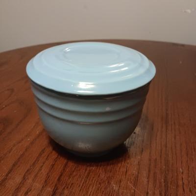 FIESTA? TEAL COLORED BOWL WITH LID