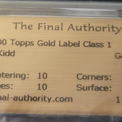 Sale Photo Thumbnail #18: 1999-00 Topps Gold Label Class 1 Gem Mint 10 The Final Authority Card #31