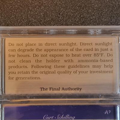 Sale Photo Thumbnail #19: 2002 Donruss Elite Mint 9 Curt Schilling (Diamond Back) The Final Authority Gold label