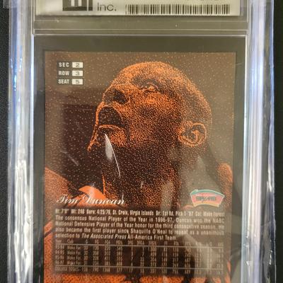 Sale Photo Thumbnail #237: 1997 Flair Showcase Tim Duncan GA NM-MT 8