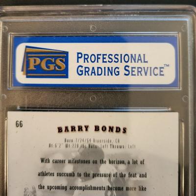 Sale Photo Thumbnail #290: 2001 UD Sp Authentic Barry Bonds PGS Mint 9