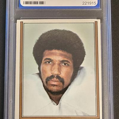 Sale Photo Thumbnail #311: 1974 TOPPS ISAAC CURTIS GRADED 7 NEAR MINT
