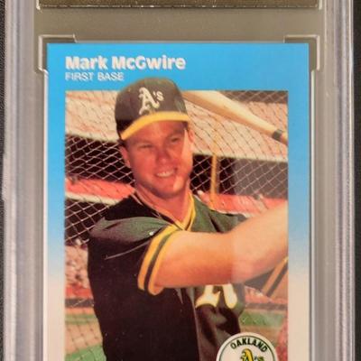 Sale Photo Thumbnail #414: 1987 Fleer Update Mark McGwire MGS GEM MT 10