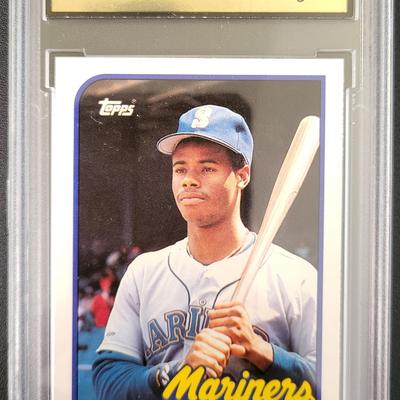 Sale Photo Thumbnail #424: 1989 Topps Traded Ken Griffey Jr. MGS GEM MT 10 RC