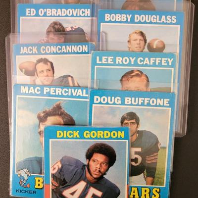 Sale Photo Thumbnail #504: 1971 Topps Chicago Bears Ed O'Bradovich, Bobby Douglas, Jack Concannon, Lee Roy Caffey, Mac Percival, Doug Buffone, Dick Gordon, DIck Butkus, Gale Sayers