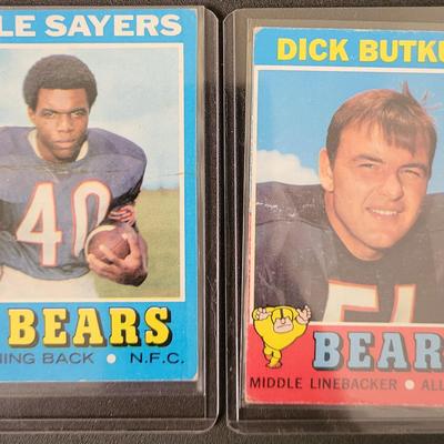 Sale Photo Thumbnail #511: 1971 Topps Chicago Bears Ed O'Bradovich, Bobby Douglas, Jack Concannon, Lee Roy Caffey, Mac Percival, Doug Buffone, Dick Gordon, DIck Butkus, Gale Sayers