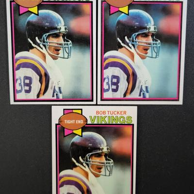 Sale Photo Thumbnail #679: 1974 Topps Bob Tucker ALL PRO (2)
1971 Topps Bob Tucker (5) RC
1976 Topps Bob Tucker
1979 Topps Bob Tucker (3)