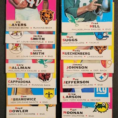 Sale Photo Thumbnail #702: 1969 Topps Various Players. (20 CARDS) Fred Hill card has damage on right top corner
Gale Sayers, Jackie Smith (2), Gary Ballman, Bob Cappadona, Dan Abramowicz RC, Boyd Dowler, Bob Matheson, Bryon Piccolo RC, Sherrill Headrick
Fred Hill, Walt Suggs, Rudy 