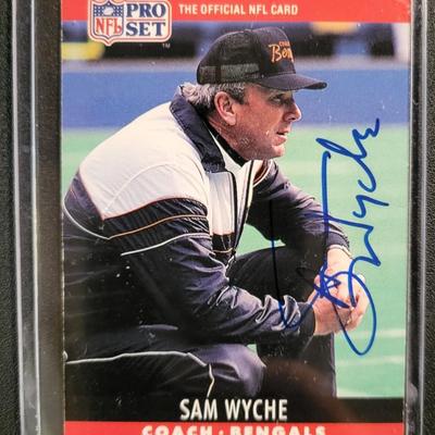 Sale Photo Thumbnail #776: 1990 Pro Set Johnny Holland, SIGNED NO COA
1990 Pro Set Sam Wyche. SIGNED NO COA
 NO COA'S for signed cards