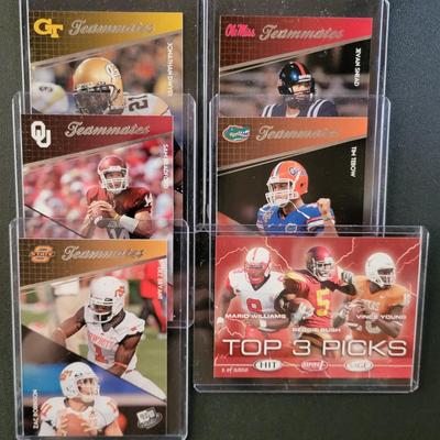 Sale Photo Thumbnail #791: 2010 PressPass Teamates
Tim Tebow/Aaron Hernandez, Dez Bryant/Zac Robinson, Jevan Snead/Dexter McCluster, Sam Bradford/Gerald McCoy
Johnathan Dwyer/Derrick Morgan
Hits Top 3 Mario Williams, Reggie Bush, Vince Young