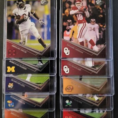 Sale Photo Thumbnail #823: 2010 PressPass Various Players