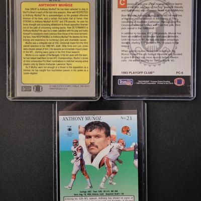 Sale Photo Thumbnail #828: 1983 Topps,  1990 Pro Set/Fleer, 1993 Playoff Club Anthony Munoz