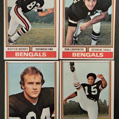 Sale Photo Thumbnail #1046: Topps Various Players