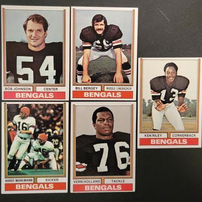 Sale Photo Thumbnail #1050: Topps Various Players