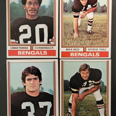 Sale Photo Thumbnail #1048: Topps Various Players