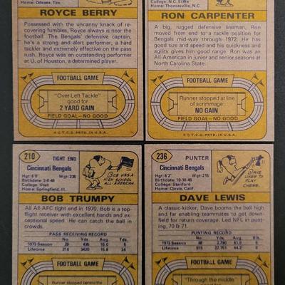 Sale Photo Thumbnail #1047: Topps Various Players