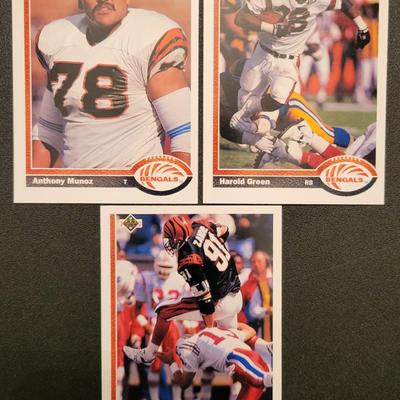 Sale Photo Thumbnail #1102: 1991 Upper Deck Bengals Various Players