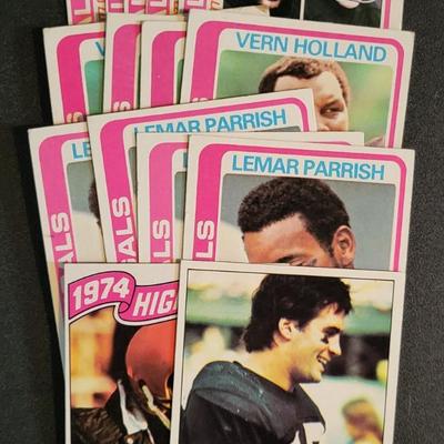 Sale Photo Thumbnail #1109: 1978 Topps Bengals Holland(4), Parrish (4), Casanova