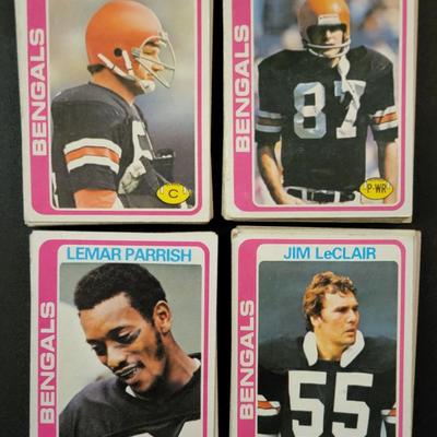 Sale Photo Thumbnail #1253: 1978 Topps Bengals Various Players. Lots of Duplicates of individual players (180 cards in total)