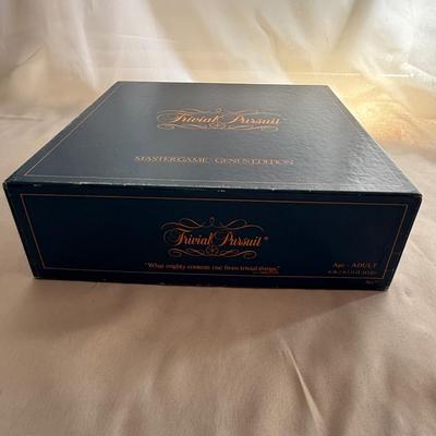 Sale Photo Thumbnail #64: Trivial Pursuit Mastergame Genius Edition