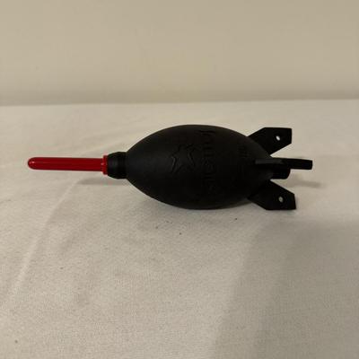 Nikon D7200 Camera Body & More (O-MG)