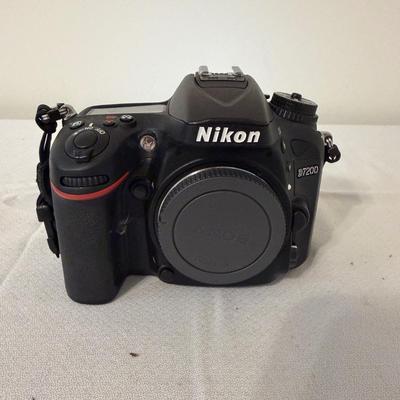 Nikon D7200 Camera Body & More (O-MG)