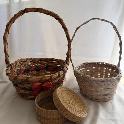 Sale Photo Thumbnail #83: Lot of 3