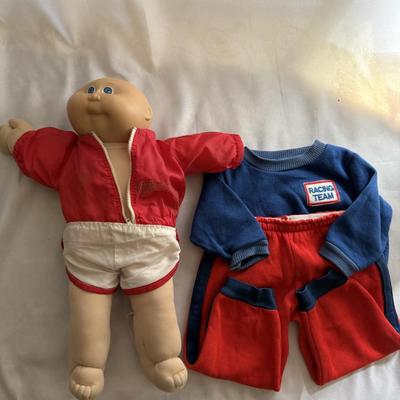 Sale Photo Thumbnail #86: Cabbage patch and clothes