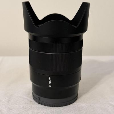 Trio of Sony Lenses (O-MG)