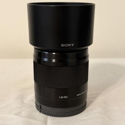 Trio of Sony Lenses (O-MG)