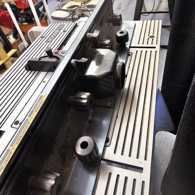 Bosch Router & Router Table (DG-JS)