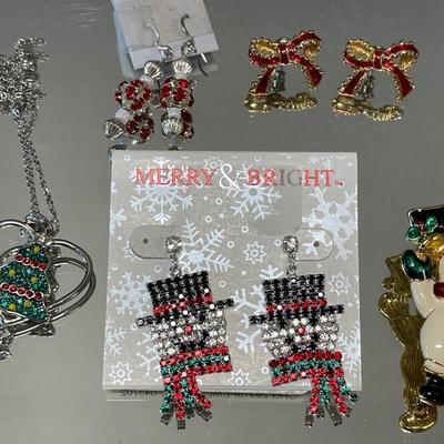Christmas jewelry