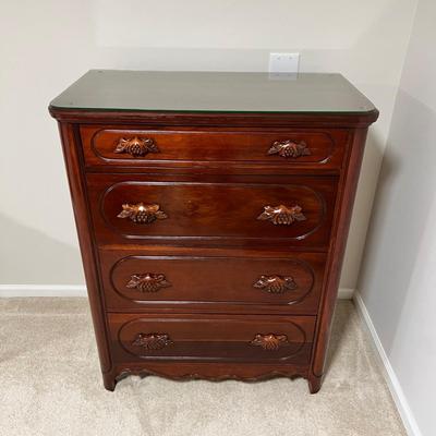 Davis Cabinet Company Cherry Chest of Drawers (BGB-RG)