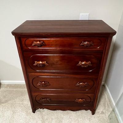 Davis Cabinet Company Cherry Chest of Drawers (BGB-RG)