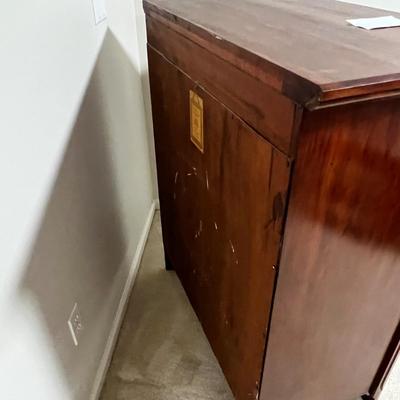 Davis Cabinet Company Cherry Chest of Drawers (BGB-RG)