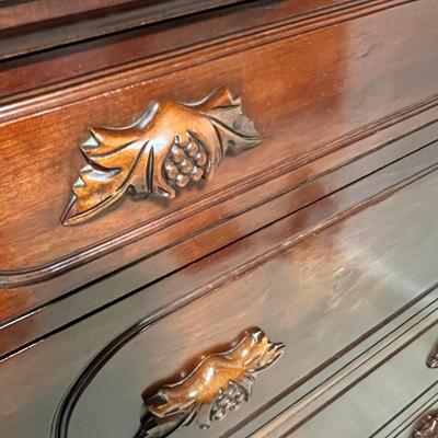 Davis Cabinet Company Cherry Chest of Drawers (BGB-RG)