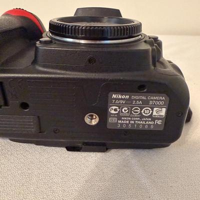 Nikon D7000 Camera Body (O-MG)
