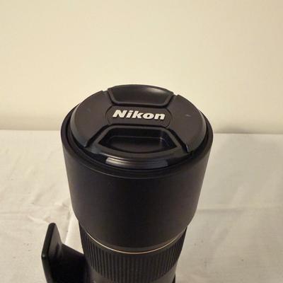 Nikon AF-S Nikkor 300MM 1:4D Lens