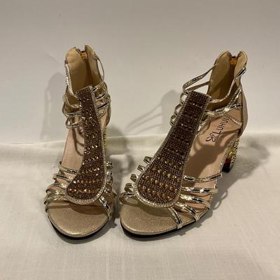 Sale Photo Thumbnail #214: .