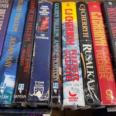 Tray of Science Fiction Fantasy Books - Paper and Hard Back 